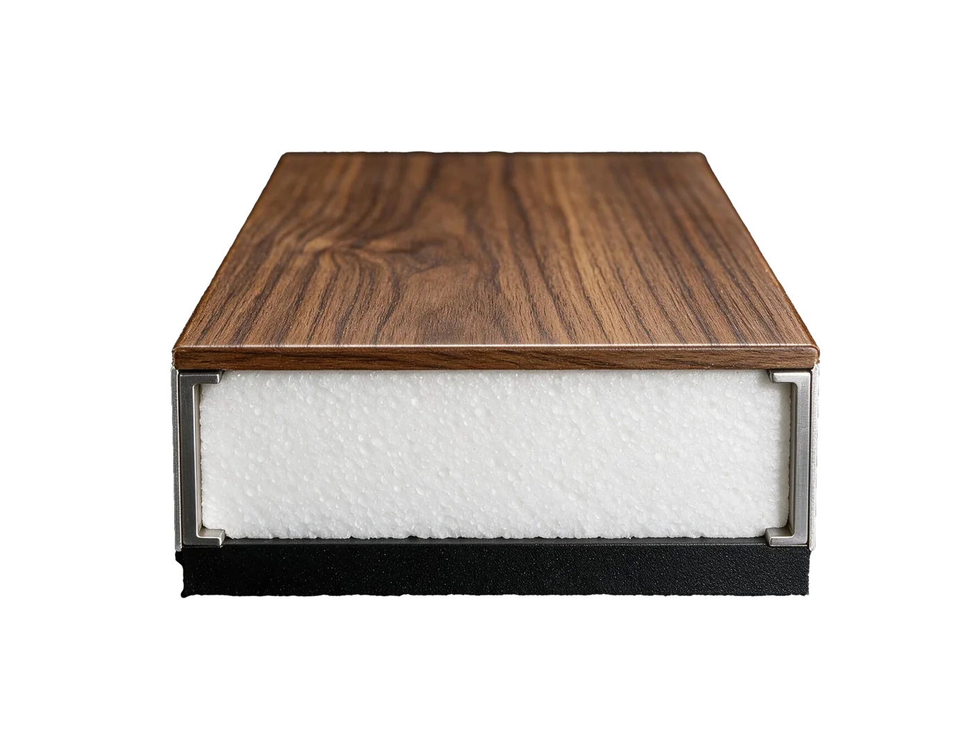 Corte real del panel Termomuro: piel de aluzin madera, núcleo EPS macizo y perfil de aluminio